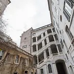 Farnese House